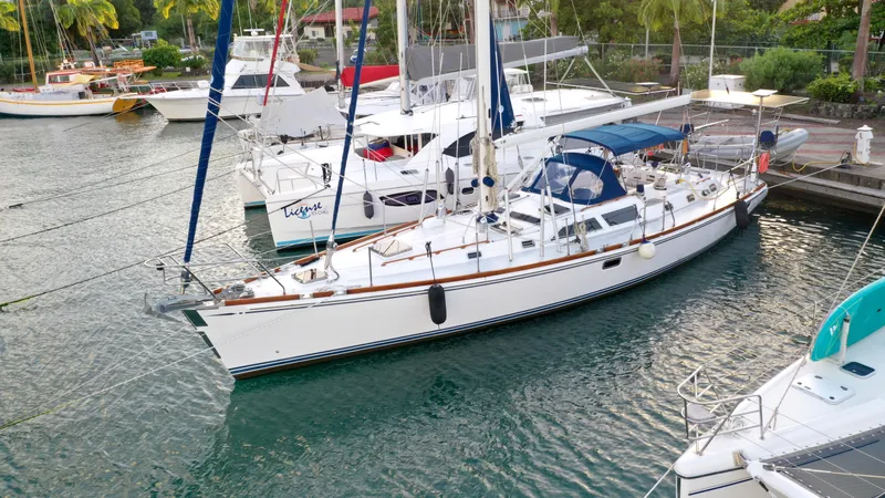 Aeoli Yacht Photos Pics 