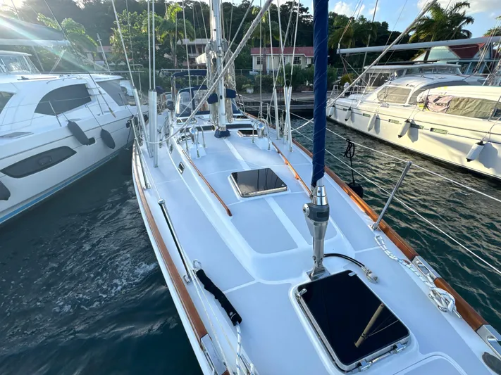 Aeoli Yacht Photos Pics 