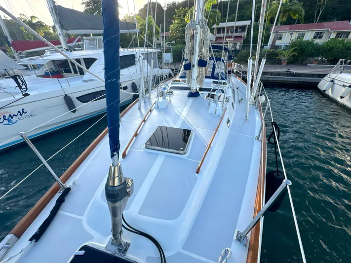 Aeoli Yacht Photos Pics 