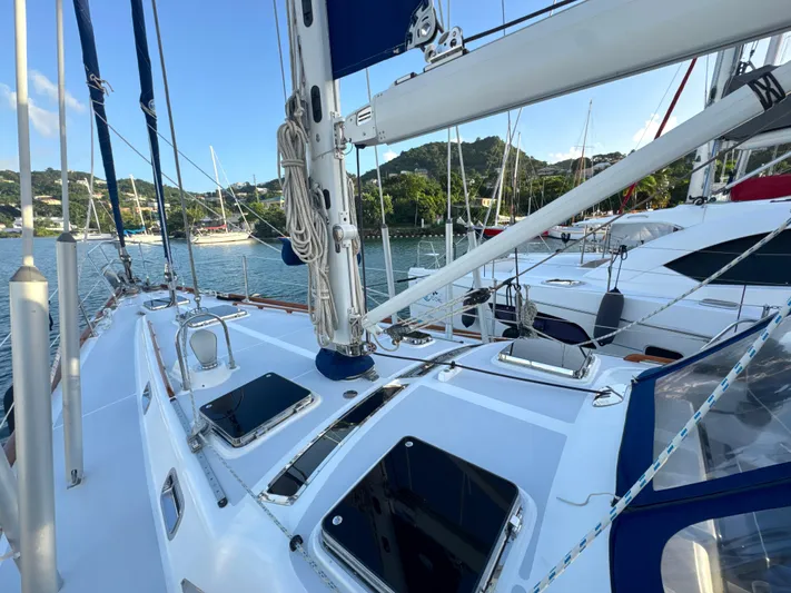 Aeoli Yacht Photos Pics 