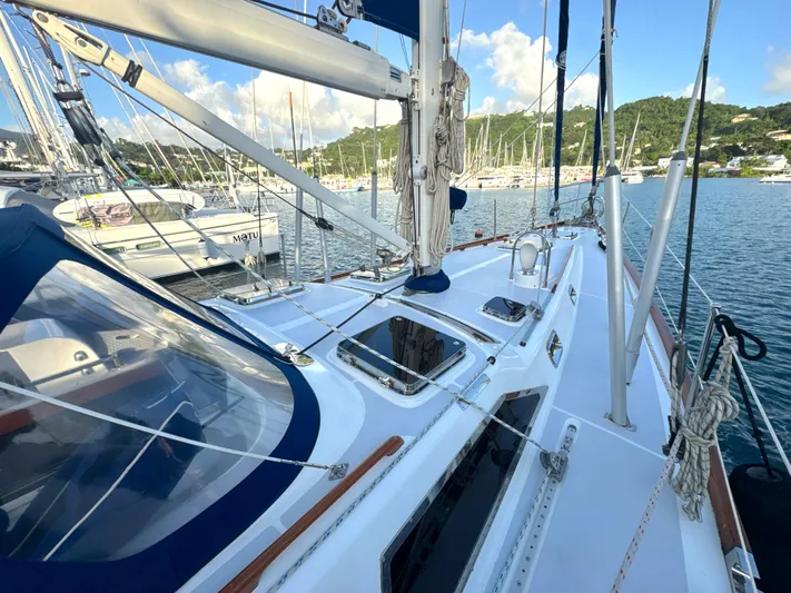 Aeoli Yacht Photos Pics 