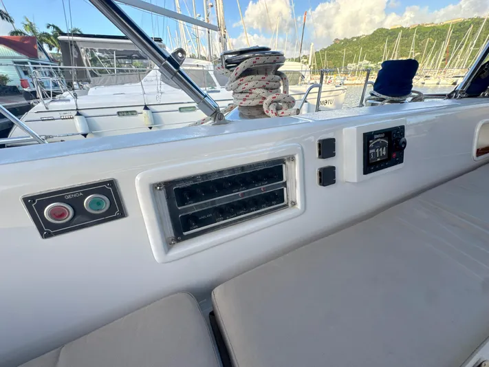 Aeoli Yacht Photos Pics 