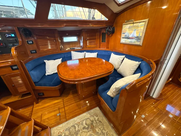 Aeoli Yacht Photos Pics 