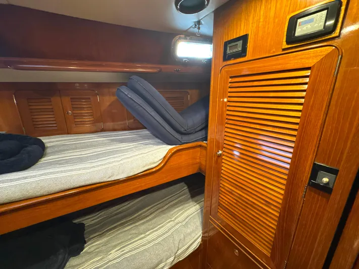 Aeoli Yacht Photos Pics 