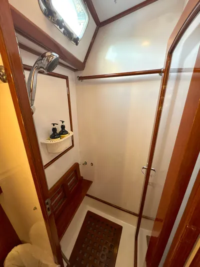 Aeoli Yacht Photos Pics 