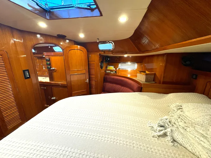 Aeoli Yacht Photos Pics 