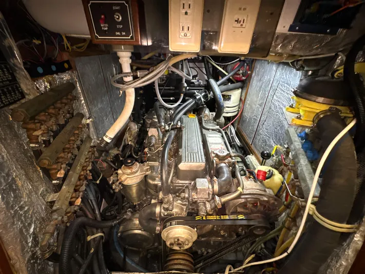 Aeoli Yacht Photos Pics 