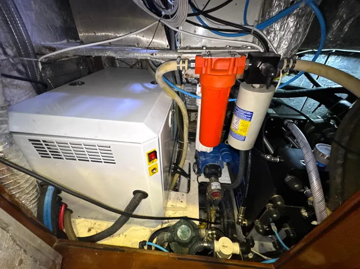 Aeoli Yacht Photos Pics 