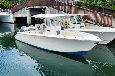 Cobia 280 Center Console