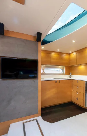 Anahita Yacht Photos Pics 