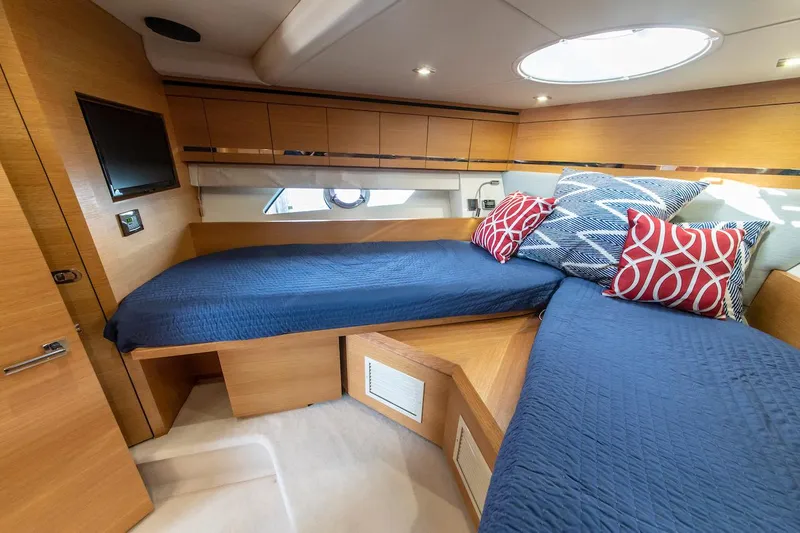 Anahita Yacht Photos Pics 