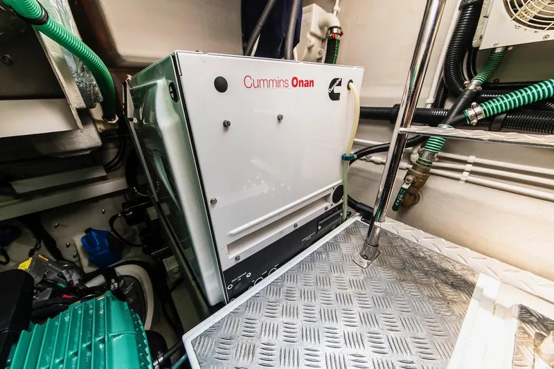 Anahita Yacht Photos Pics 