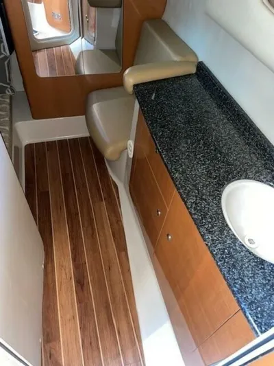 Seahorse Yacht Photos Pics 2007 Chaparral 330 Signature - Image 25