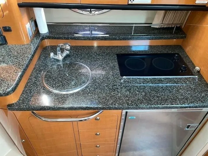 Seahorse Yacht Photos Pics 2007 Chaparral 330 Signature - Image 17