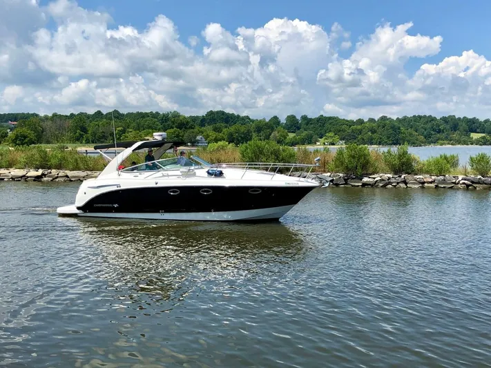 Seahorse Yacht Photos Pics 2007 Chaparral 330 Signature - Image 1