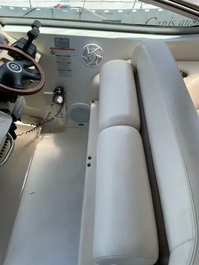 Seahorse Yacht Photos Pics 2007 Chaparral 330 Signature - Image 12