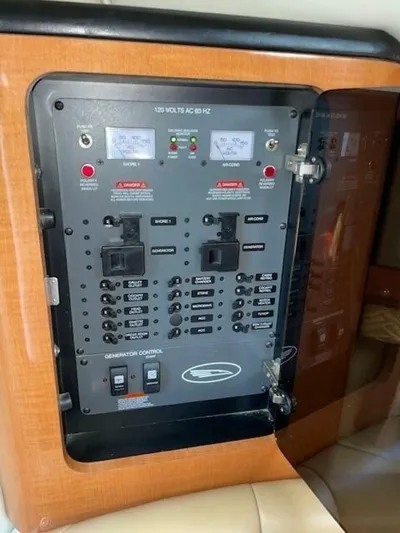 Seahorse Yacht Photos Pics 2007 Chaparral 330 Signature - Image 29