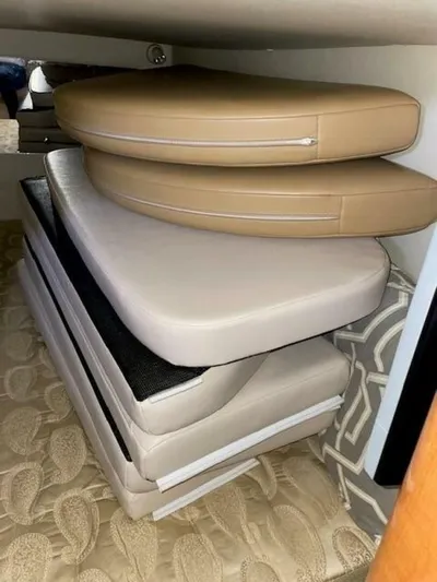 Seahorse Yacht Photos Pics 2007 Chaparral 330 Signature - Image 27