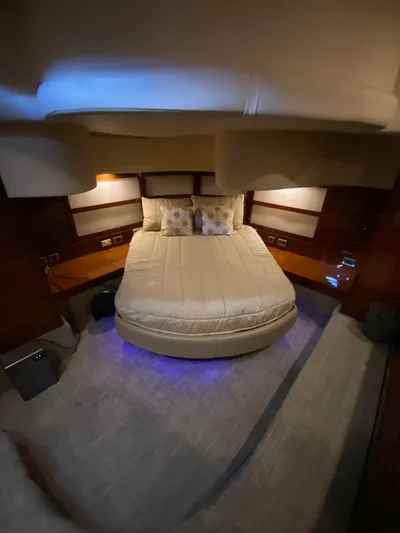 Dream Chaser Yacht Photos Pics Luxurious bedroom interior of 2008 Sea Ray 47 Sedan Bridge yacht.