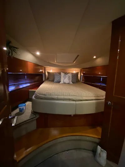 Dream Chaser Yacht Photos Pics Luxurious bedroom interior of 2008 Sea Ray 47 Sedan Bridge yacht.