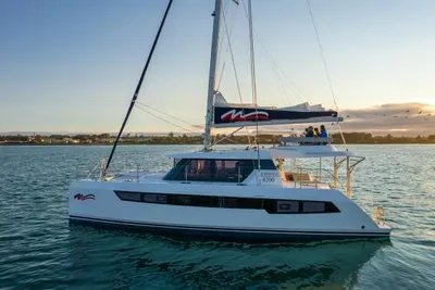Moorings 4200 3 Cabin