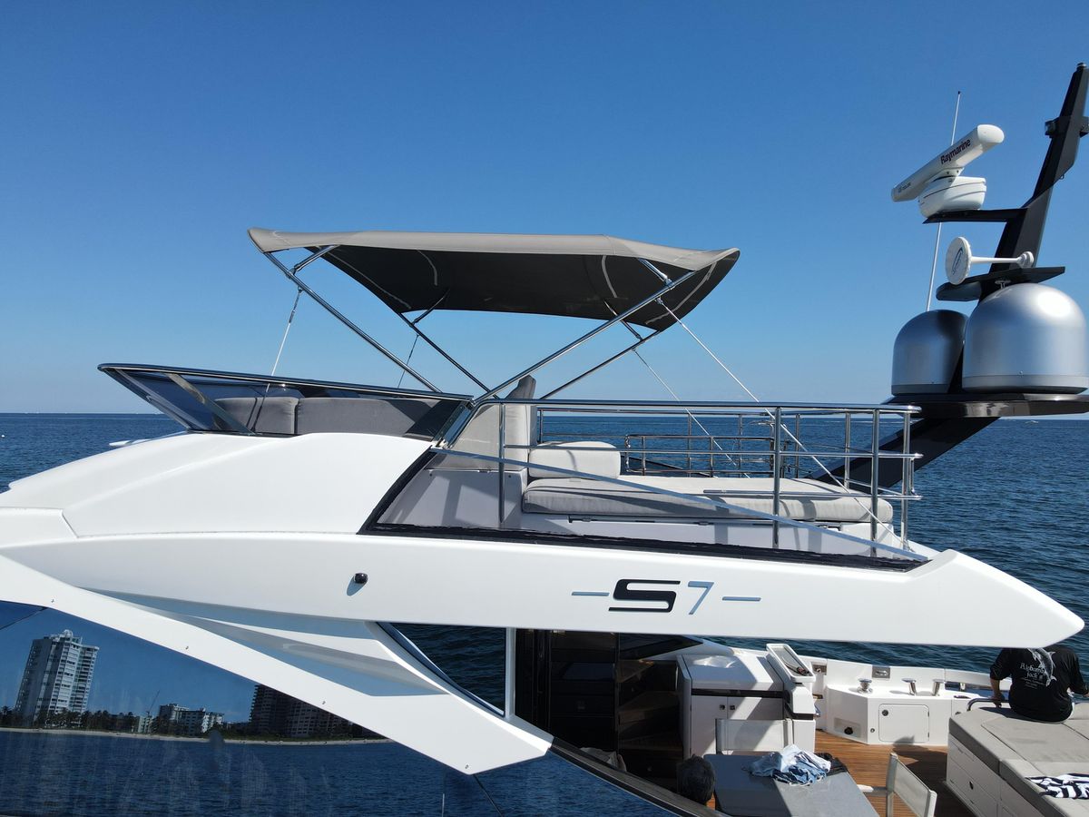 2019 Azimut 70 