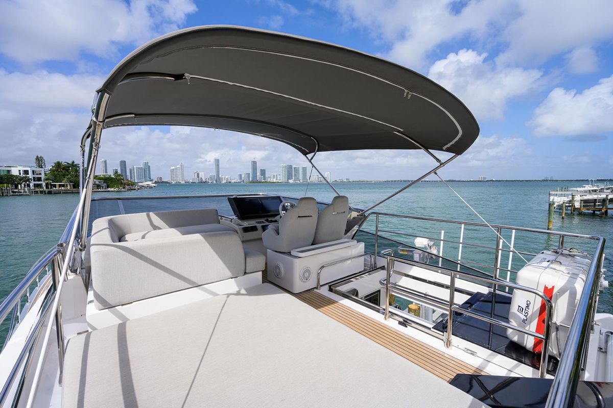 2019 Azimut 70 