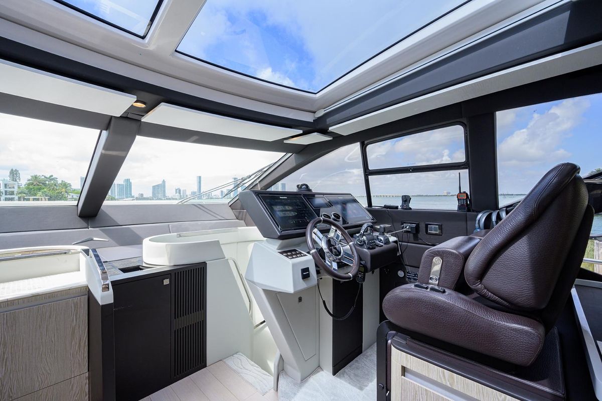 2019 Azimut 70 