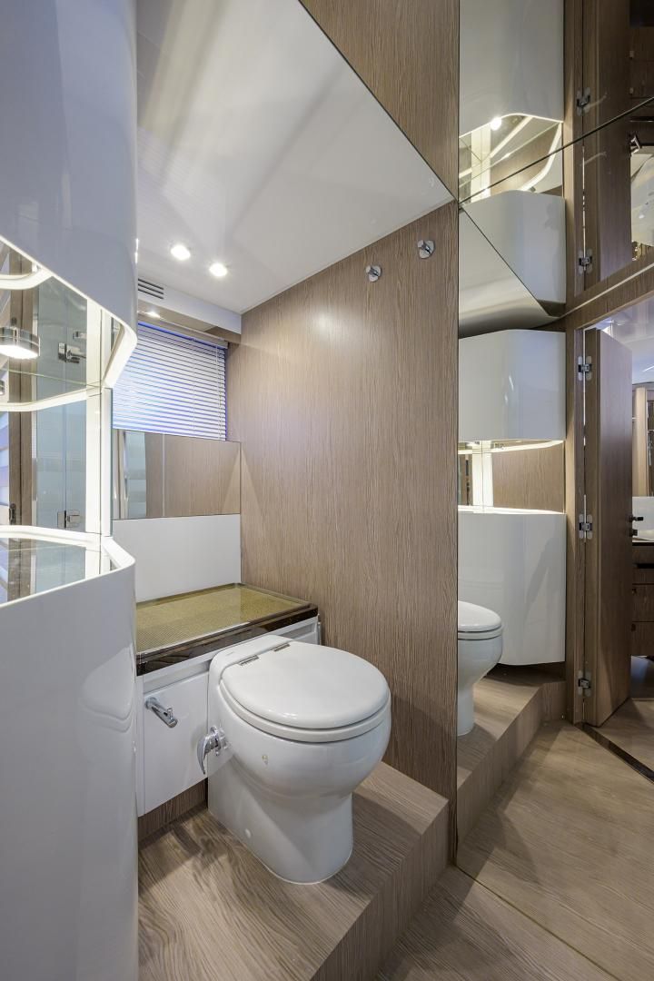 2019 Azimut 70 