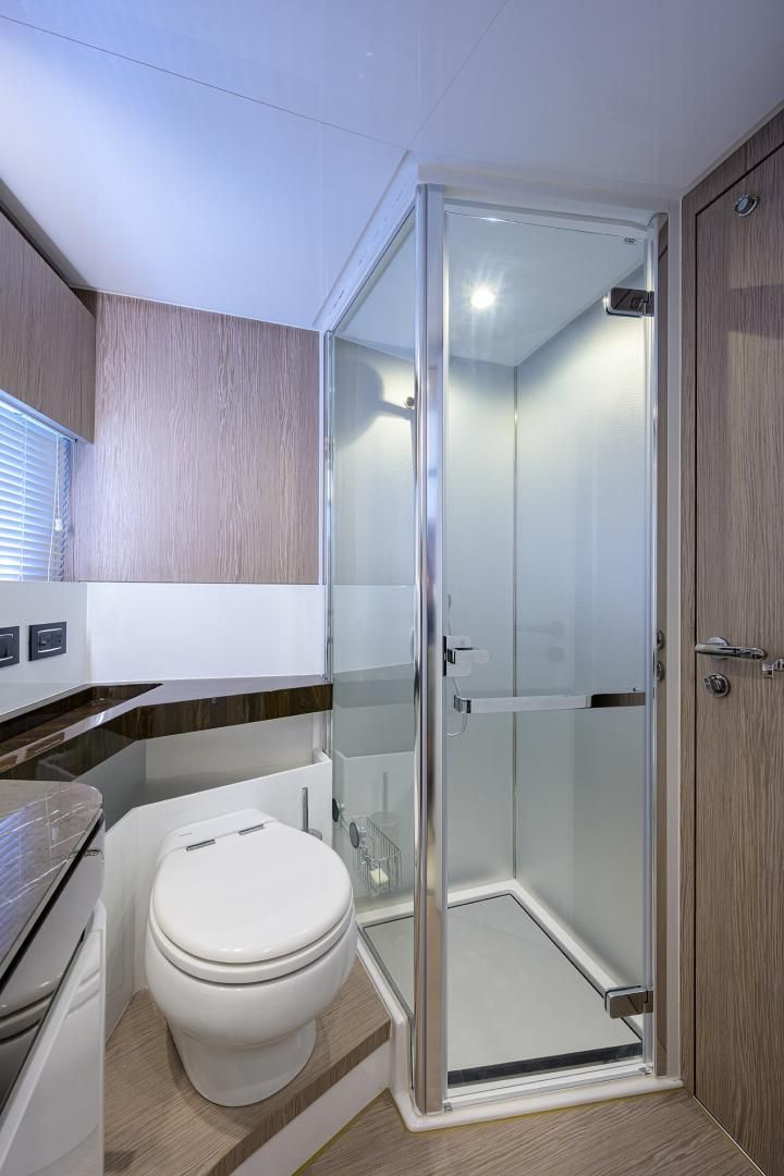 2019 Azimut 70 