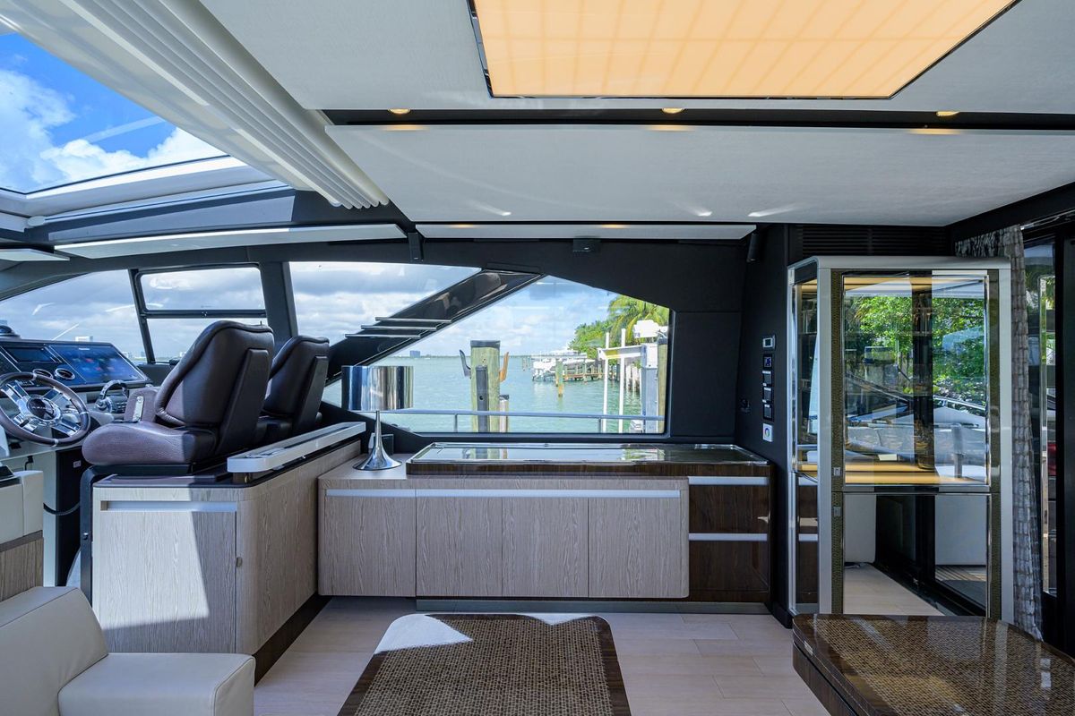 2019 Azimut 70 