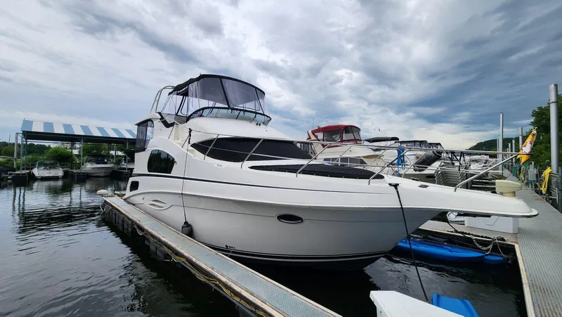 Labella Vita Yacht Photos Pics 