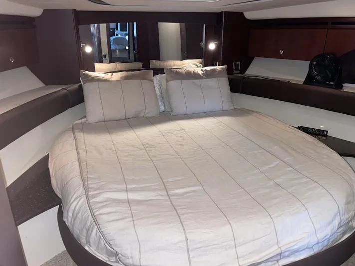 Good Karma Yacht Photos Pics 2012 Meridian 441 - Image 39