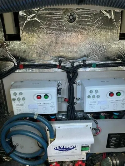 Good Karma Yacht Photos Pics 2012 Meridian 441 - Image 56