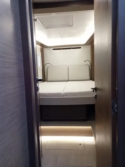 Ns03446 Yacht Photos Pics 