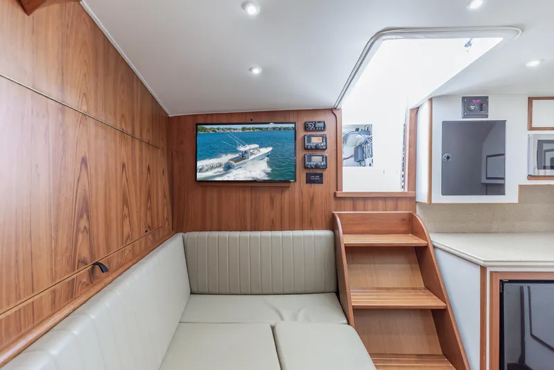 Harbor Lights Yacht Photos Pics 