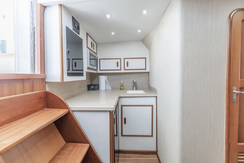 Harbor Lights Yacht Photos Pics 