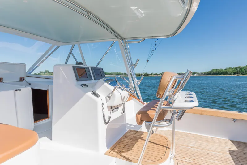 Harbor Lights Yacht Photos Pics 