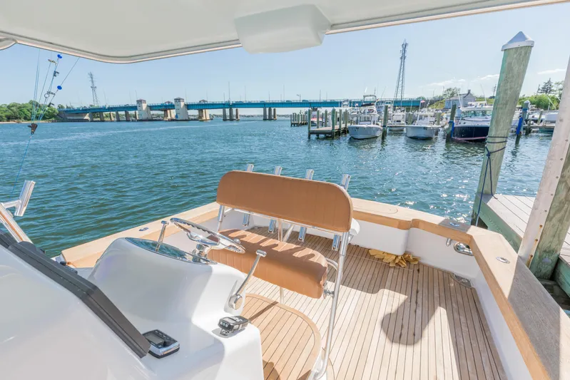 Harbor Lights Yacht Photos Pics 