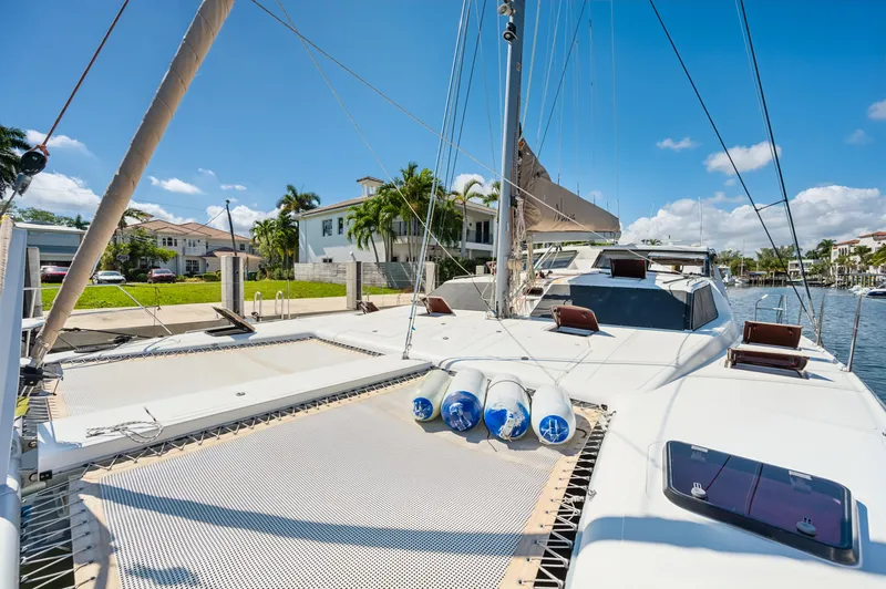 Nawa Yacht Photos Pics 