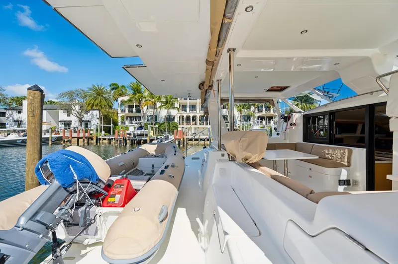 Nawa Yacht Photos Pics 