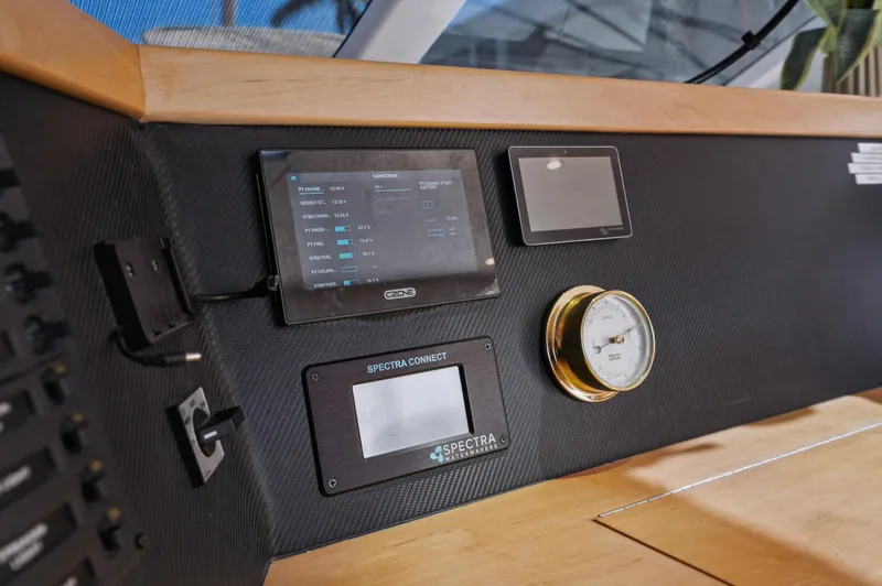 Nawa Yacht Photos Pics 