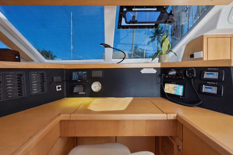 Nawa Yacht Photos Pics 