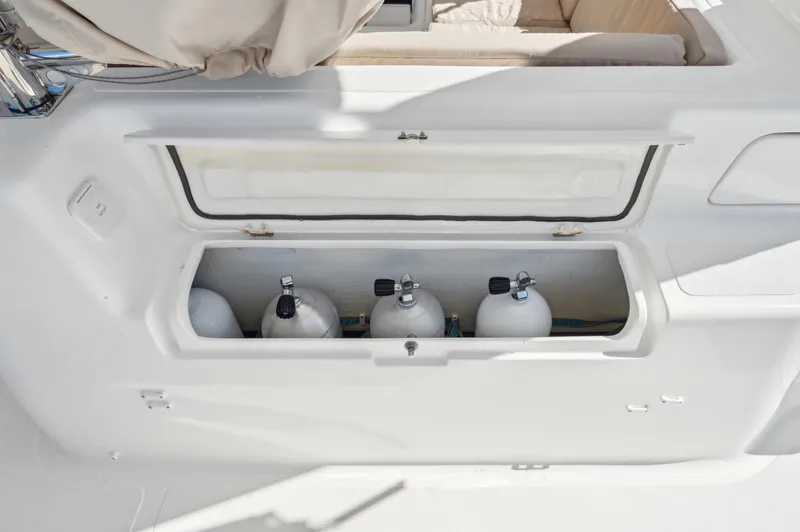 Nawa Yacht Photos Pics 