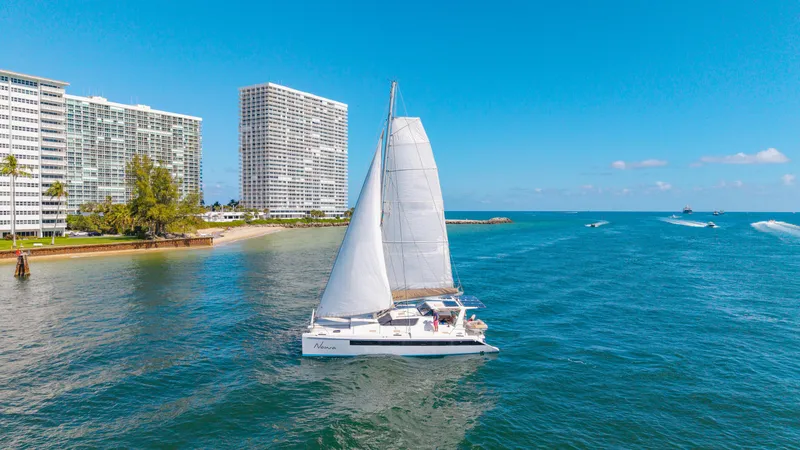 Nawa Yacht Photos Pics 