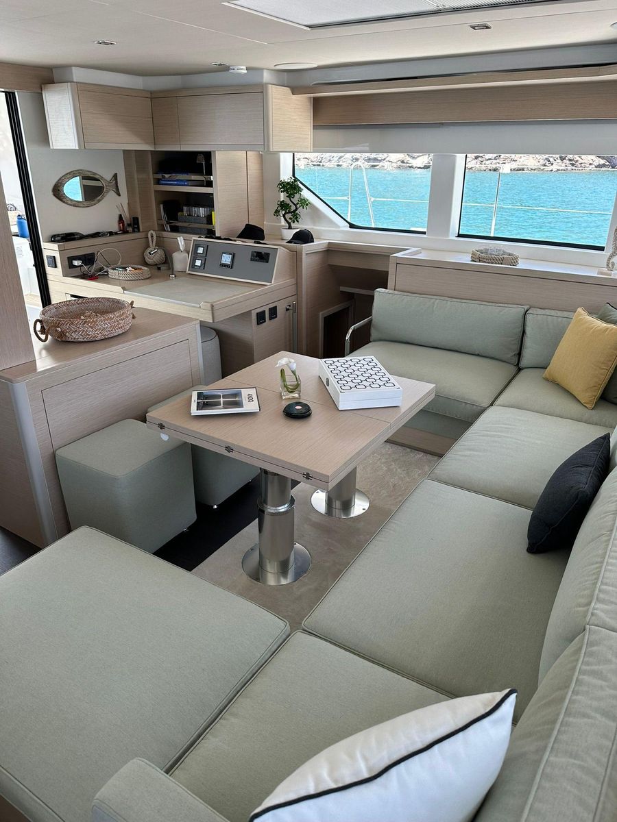 2023 Lagoon 54 