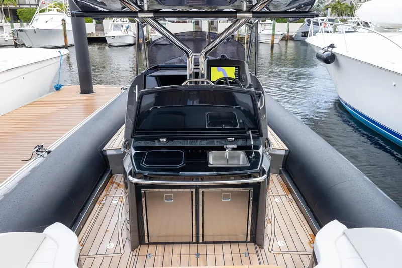 T/t Gypzy Yacht Photos Pics 2024 SACS Strider 11 luxury yacht interior with sleek design and modern amenities.