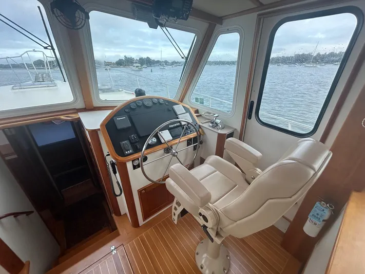 Mainestay Yacht Photos Pics 