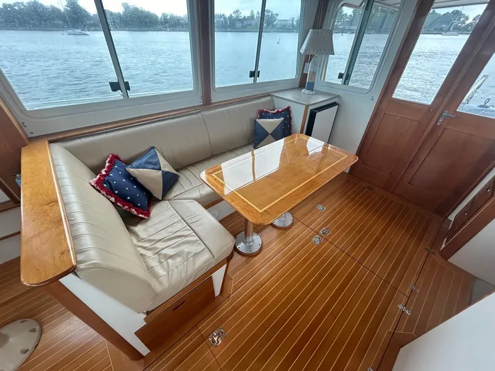 Mainestay Yacht Photos Pics 