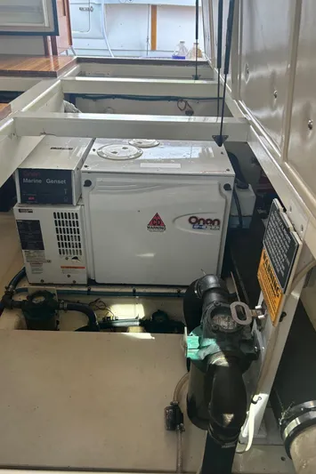 Mainestay Yacht Photos Pics 